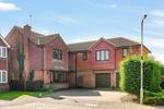 5 bedroom detached house to rent