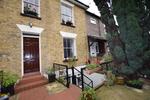 2 bedroom ground floor flat to rent