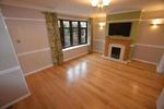 4 bedroom semi-detached house to rent