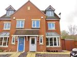 4 bedroom semi-detached house to rent