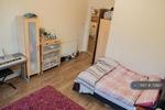 4 bedroom flat to rent