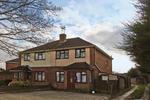 3 bedroom semi-detached house to rent