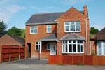 4 bedroom detached house to rent