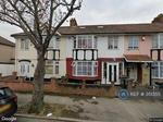 6 bedroom terraced house to rent