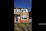 3 bedroom end of terrace house to rent