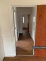 6 bedroom end of terrace house to rent