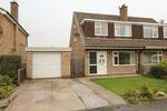 3 bedroom semi-detached house to rent