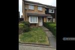 3 bedroom end of terrace house to rent