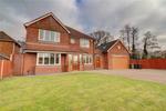 5 bedroom detached house to rent