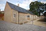 2 bedroom mews house to rent