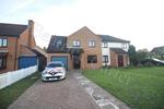 4 bedroom semi-detached house to rent