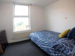 3 bedroom flat share to rent