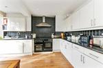 3 bedroom end of terrace house to rent
