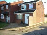 3 bedroom semi-detached house to rent