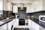 3 bedroom flat to rent