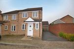 3 bedroom semi-detached house to rent