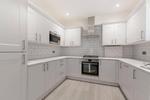 4 bedroom flat to rent