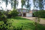 4 bedroom detached house to rent