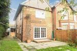 4 bedroom semi-detached house to rent