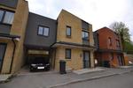 3 bedroom link detached house to rent