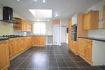 3 bedroom end of terrace house to rent