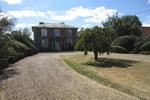 7 bedroom detached house to rent