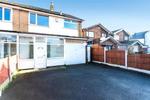 3 bedroom semi-detached house to rent