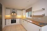 3 bedroom end of terrace house to rent