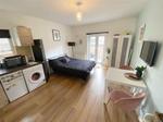 Studio flat to rent