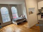 Studio flat to rent