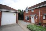 3 bedroom semi-detached house to rent