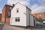 1 bedroom detached house to rent