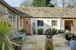 2 bedroom barn conversion to rent