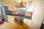 5 bedroom terraced house to rent