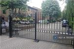 4 bedroom end of terrace house to rent