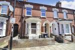 6 bedroom terraced house to rent