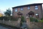 3 bedroom semi-detached house to rent