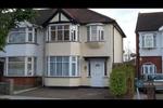 3 bedroom end of terrace house to rent