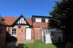 1 bedroom detached house to rent