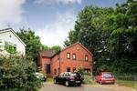 4 bedroom detached house to rent