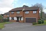 5 bedroom detached house to rent