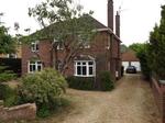 5 bedroom detached house to rent