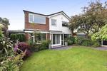 5 bedroom detached house to rent