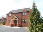 4 bedroom detached house to rent