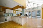 7 bedroom terraced house to rent