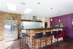 5 bedroom detached house to rent