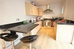 5 bedroom end of terrace house to rent