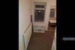 1 bedroom house share to rent