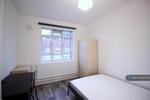 4 bedroom flat share to rent