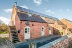 2 bedroom barn conversion to rent